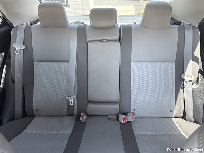 2017 Toyota Corolla LE - Photo 6 - Visalia, CA 93292