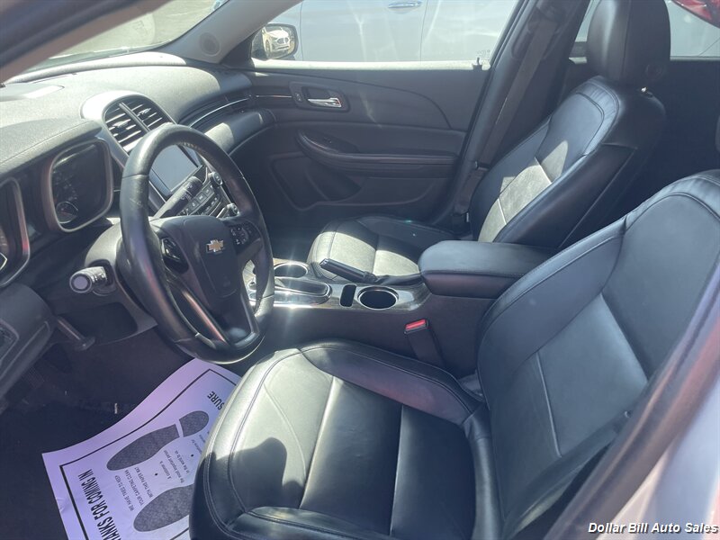 2016 Chevrolet Malibu Limited LTZ   - Photo 10 - Visalia, CA 93292