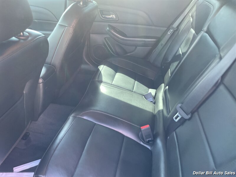 2016 Chevrolet Malibu Limited LTZ   - Photo 11 - Visalia, CA 93292