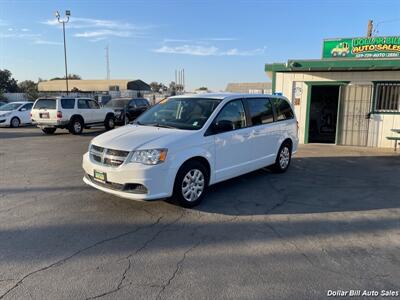 2018 Dodge Grand Caravan SE   - Photo 3 - Visalia, CA 93292