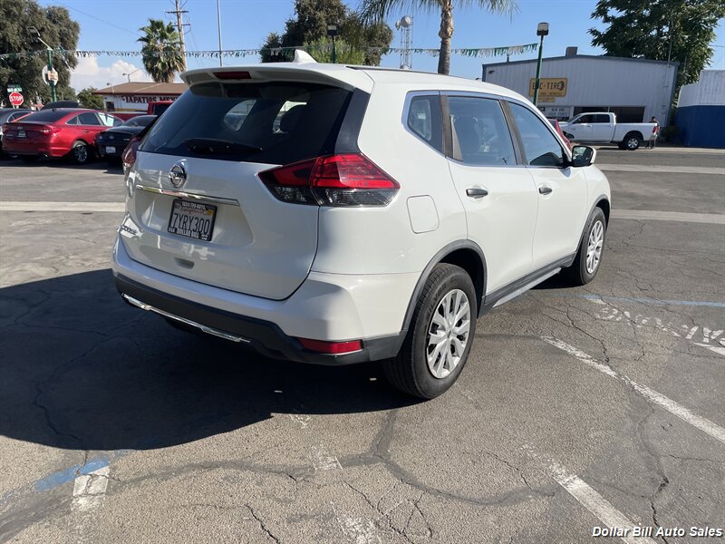 2017 Nissan Rogue S   - Photo 7 - Visalia, CA 93292