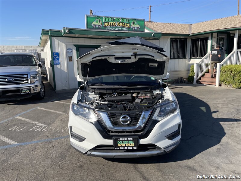 2017 Nissan Rogue S   - Photo 9 - Visalia, CA 93292