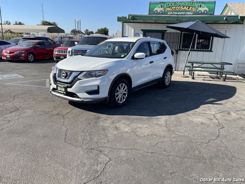 2017 Nissan Rogue S   - Photo 3 - Visalia, CA 93292