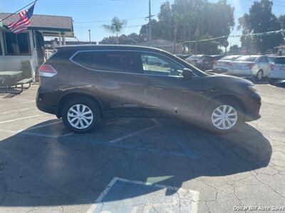 2016 Nissan Rogue S   - Photo 8 - Visalia, CA 93292