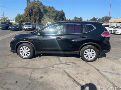 2016 Nissan Rogue S   - Photo 4 - Visalia, CA 93292