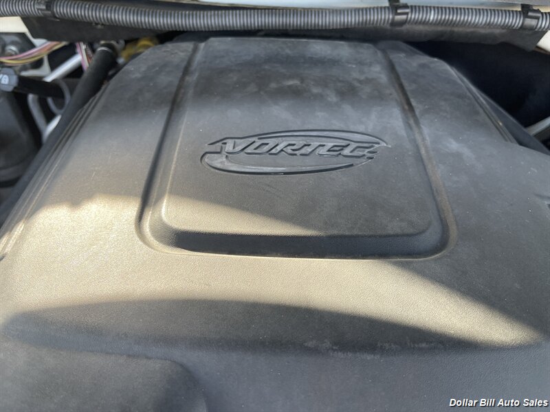 2012 GMC Yukon Denali   - Photo 14 - Visalia, CA 93292