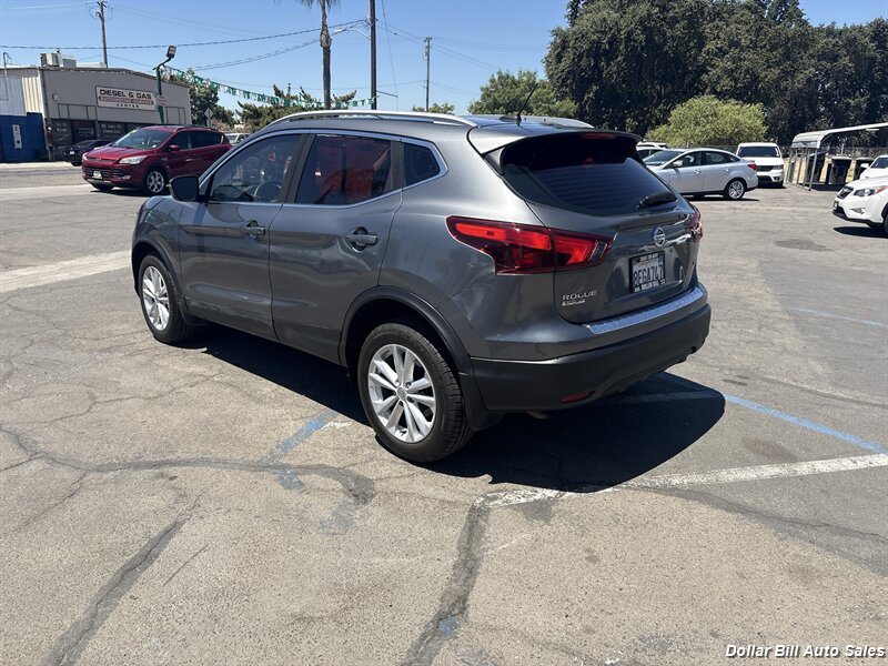 2018 Nissan Rogue Sport SV - Photo 5 - Visalia, CA 93292