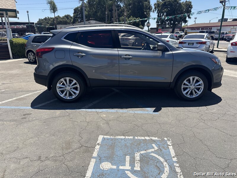 2018 Nissan Rogue Sport SV - Photo 8 - Visalia, CA 93292