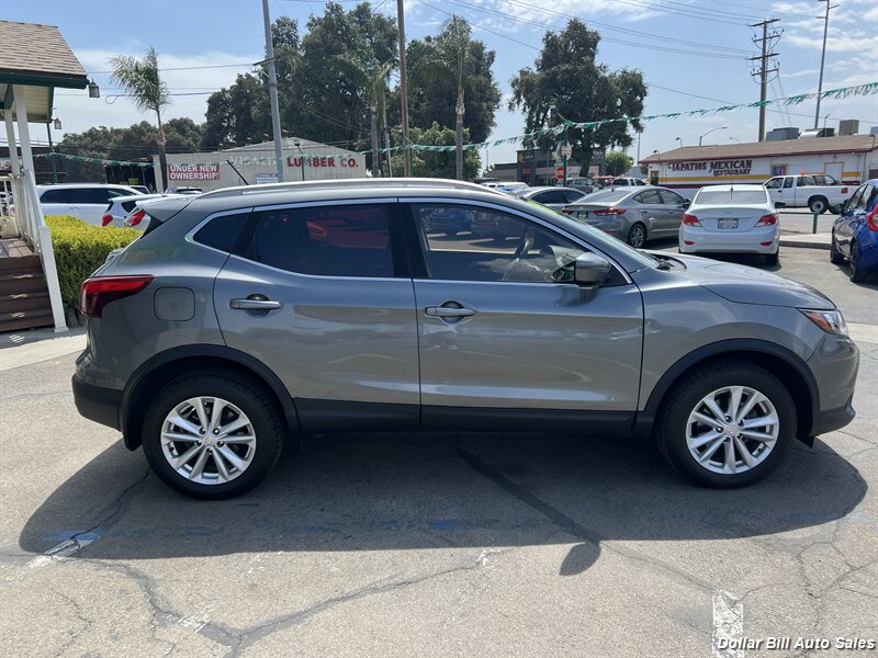 2018 Nissan Rogue Sport SV - Photo 5 - Visalia, CA 93292