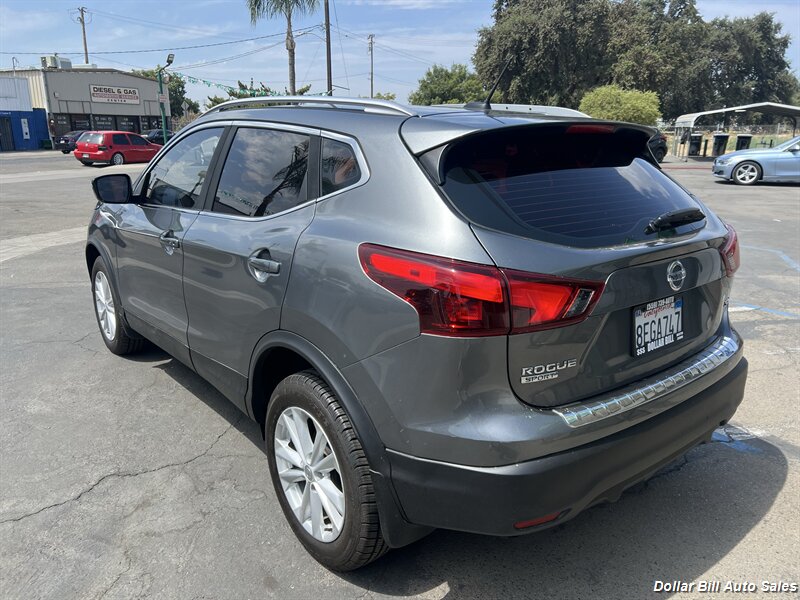 2018 Nissan Rogue Sport SV - Photo 3 - Visalia, CA 93292