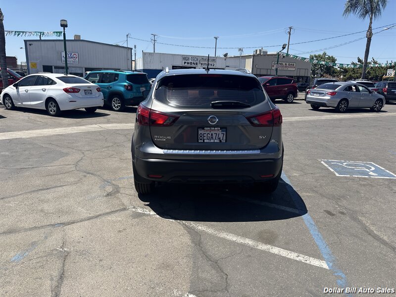 2018 Nissan Rogue Sport SV - Photo 6 - Visalia, CA 93292