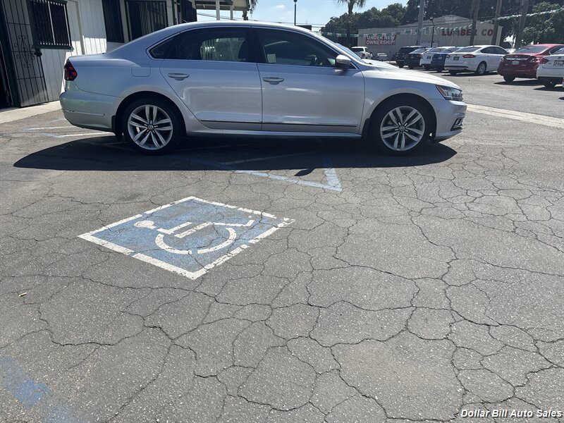 2017 Volkswagen Passat 1.8T SEL Premium - Photo 8 - Visalia, CA 93292
