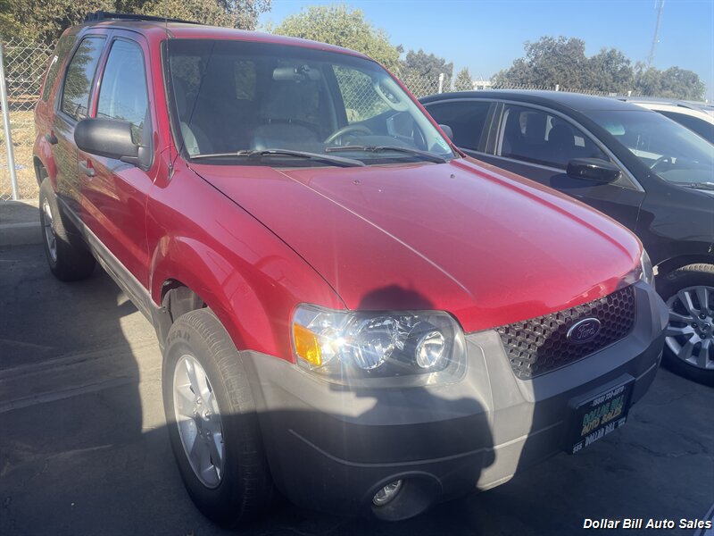 2007 Ford Escape XLT   - Photo 1 - Visalia, CA 93292