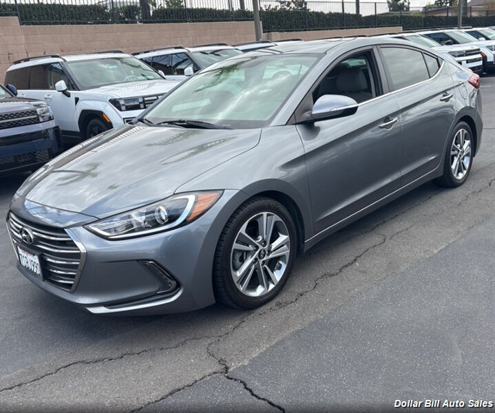 2017 Hyundai ELANTRA Limited   - Photo 1 - Visalia, CA 93292