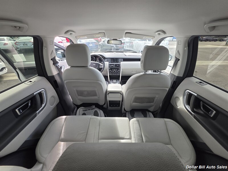 2015 Land Rover Discovery Sport SE - Photo 12 - Visalia, CA 93292