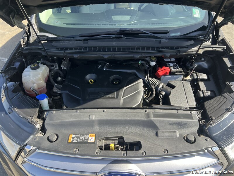 2018 Ford Edge Titanium - Photo 12 - Visalia, CA 93292