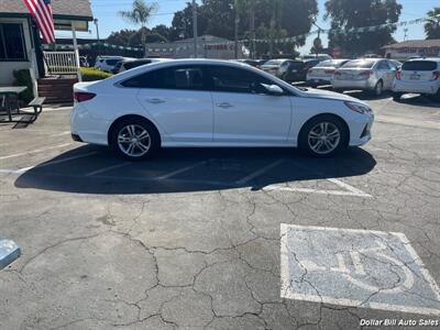 2018 Hyundai SONATA Limited   - Photo 8 - Visalia, CA 93292