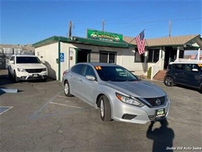 2017 Nissan Altima 2.5 S   - Photo 1 - Visalia, CA 93292