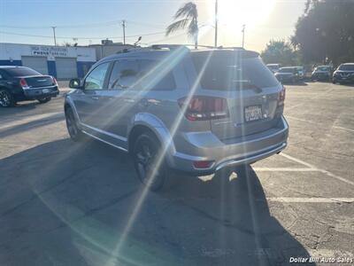 2020 Dodge Journey Crossroad   - Photo 5 - Visalia, CA 93292