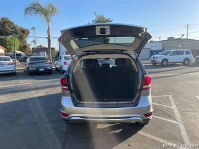 2020 Dodge Journey Crossroad   - Photo 12 - Visalia, CA 93292