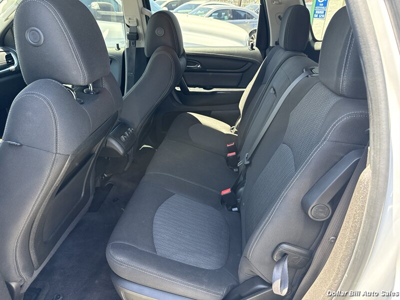 2016 Chevrolet Traverse LT - Photo 8 - Visalia, CA 93292