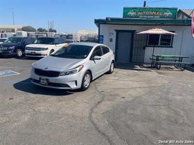 2017 Kia Forte LX   - Photo 3 - Visalia, CA 93292