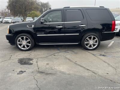 2014 Cadillac Escalade Luxury   - Photo 4 - Visalia, CA 93292