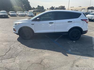 2017 Ford Escape S   - Photo 4 - Visalia, CA 93292