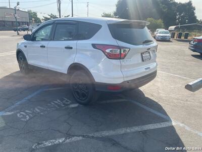 2017 Ford Escape S   - Photo 5 - Visalia, CA 93292