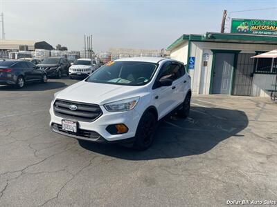 2017 Ford Escape S   - Photo 3 - Visalia, CA 93292