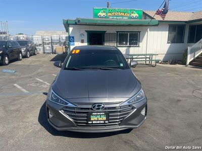 2019 Hyundai ELANTRA SEL   - Photo 2 - Visalia, CA 93292