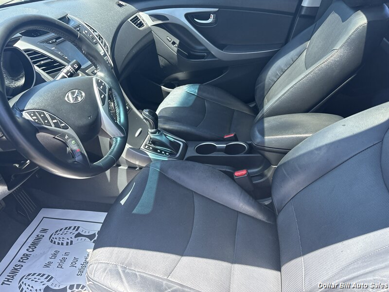 2015 Hyundai ELANTRA Limited - Photo 9 - Visalia, CA 93292