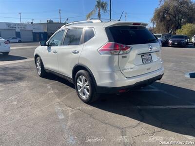 2016 Nissan Rogue SV   - Photo 5 - Visalia, CA 93292