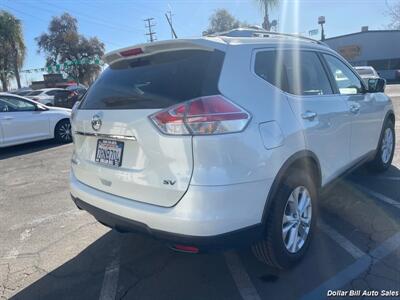 2016 Nissan Rogue SV   - Photo 7 - Visalia, CA 93292