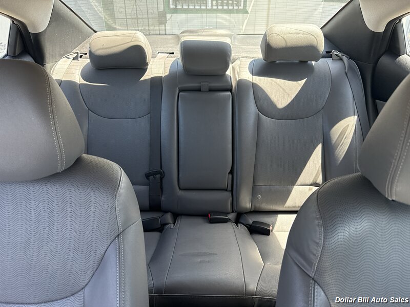 2012 Hyundai ELANTRA Limited - Photo 6 - Visalia, CA 93292