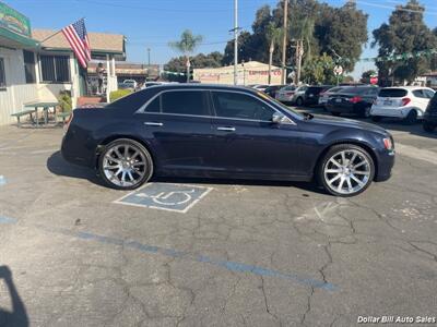 2011 Chrysler 300 Series Limited   - Photo 8 - Visalia, CA 93292