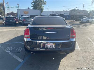 2011 Chrysler 300 Series Limited   - Photo 6 - Visalia, CA 93292