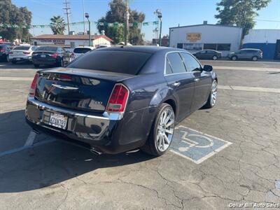 2011 Chrysler 300 Series Limited   - Photo 7 - Visalia, CA 93292