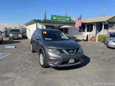 2016 Nissan Rogue S   - Photo 1 - Visalia, CA 93292