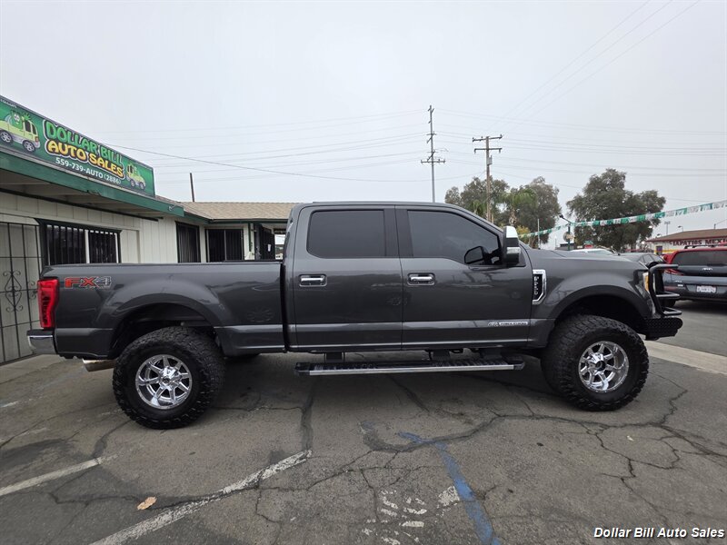 2017 Ford F-250 Super Duty XLT - Photo 10 - Visalia, CA 93292