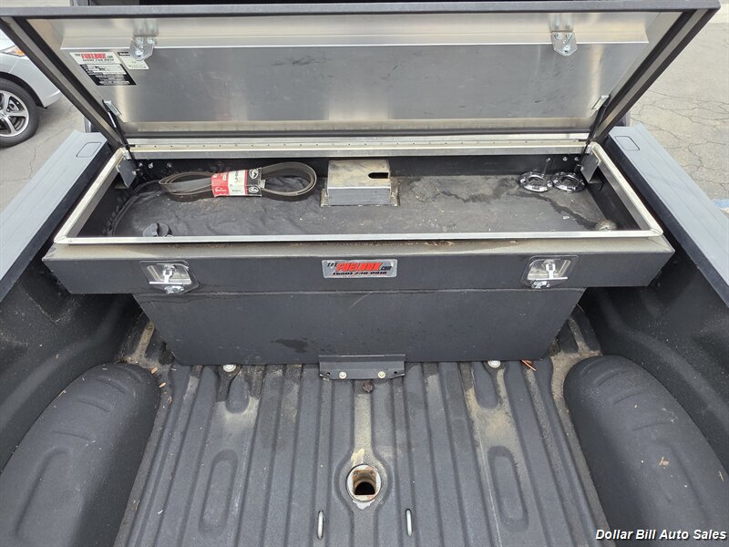 2017 Ford F-250 Super Duty XLT - Photo 7 - Visalia, CA 93292