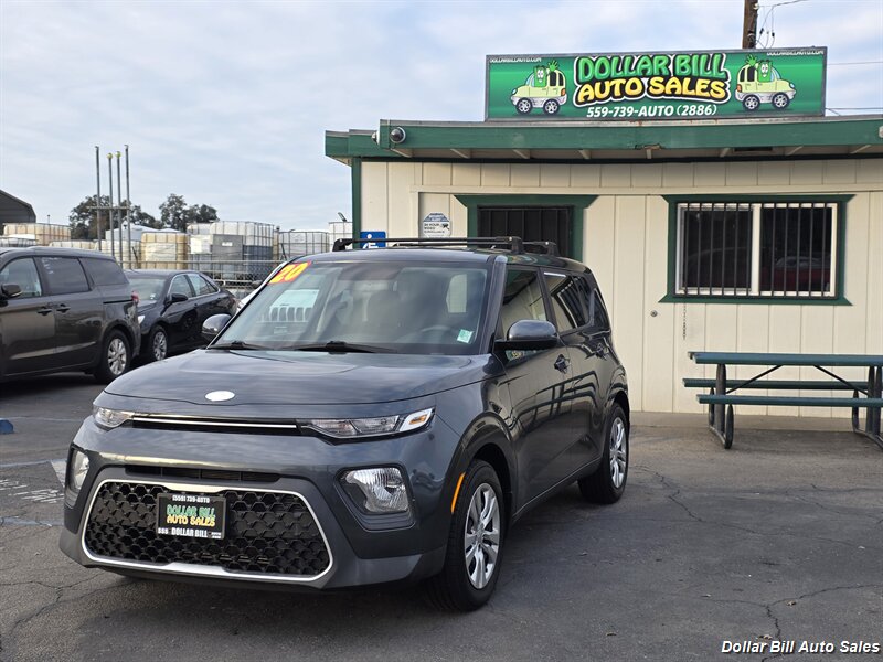 2020 Kia Soul LX - Photo 3 - Visalia, CA 93292