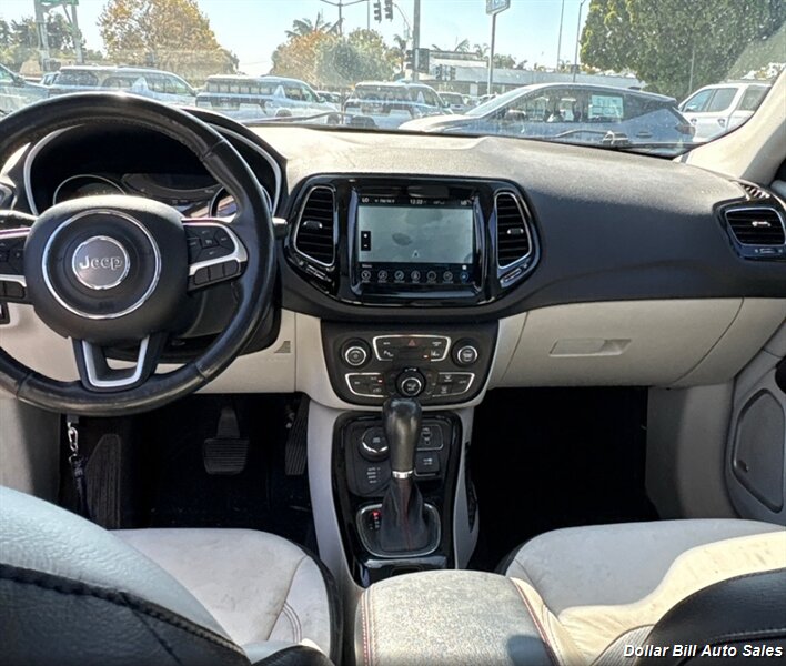 2017 Jeep Compass Limited - Photo 5 - Visalia, CA 93292