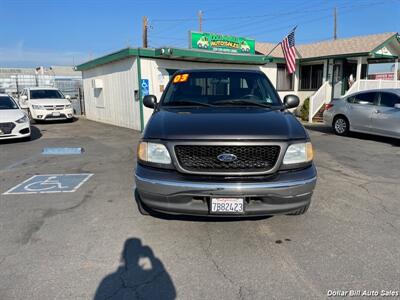 2003 Ford F-150 XLT   - Photo 2 - Visalia, CA 93292