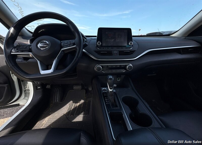 2020 Nissan Altima 2.0 SR - Photo 2 - Visalia, CA 93292