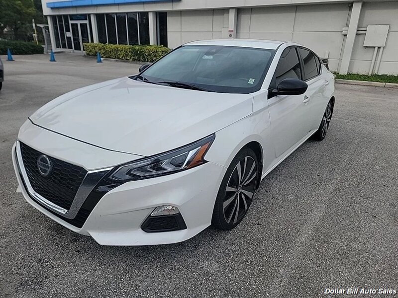2020 Nissan Altima 2.0 SR   - Photo 1 - Visalia, CA 93292