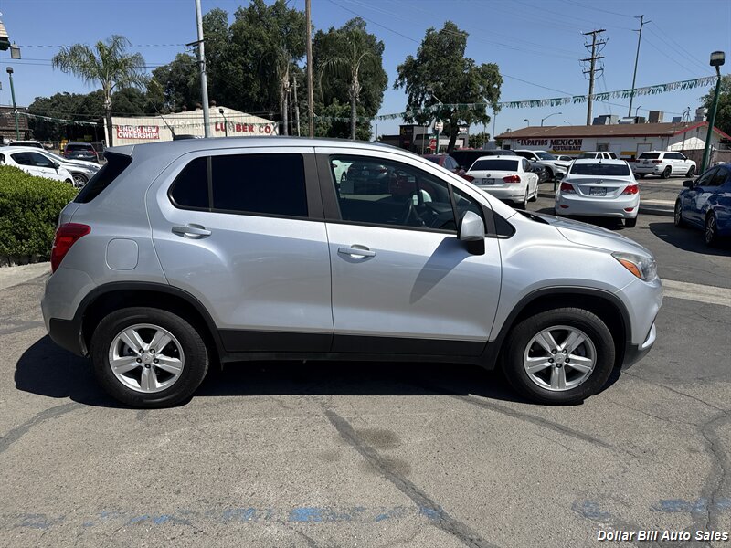 2018 Chevrolet Trax LS - Photo 3 - Visalia, CA 93292