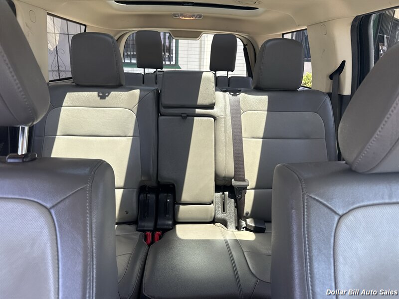 2019 Ford Flex SEL - Photo 9 - Visalia, CA 93292