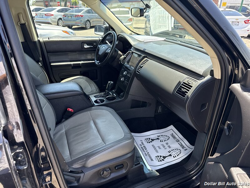 2019 Ford Flex SEL - Photo 7 - Visalia, CA 93292