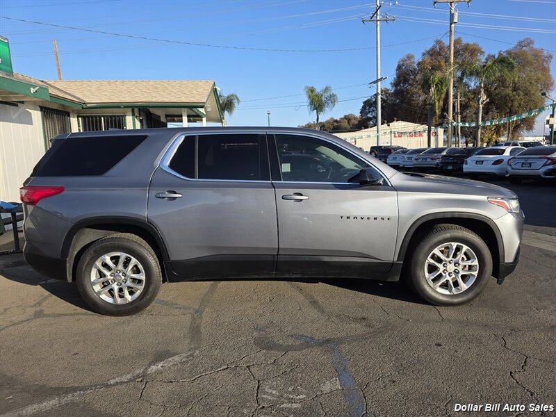 2019 Chevrolet Traverse LS - Photo 8 - Visalia, CA 93292